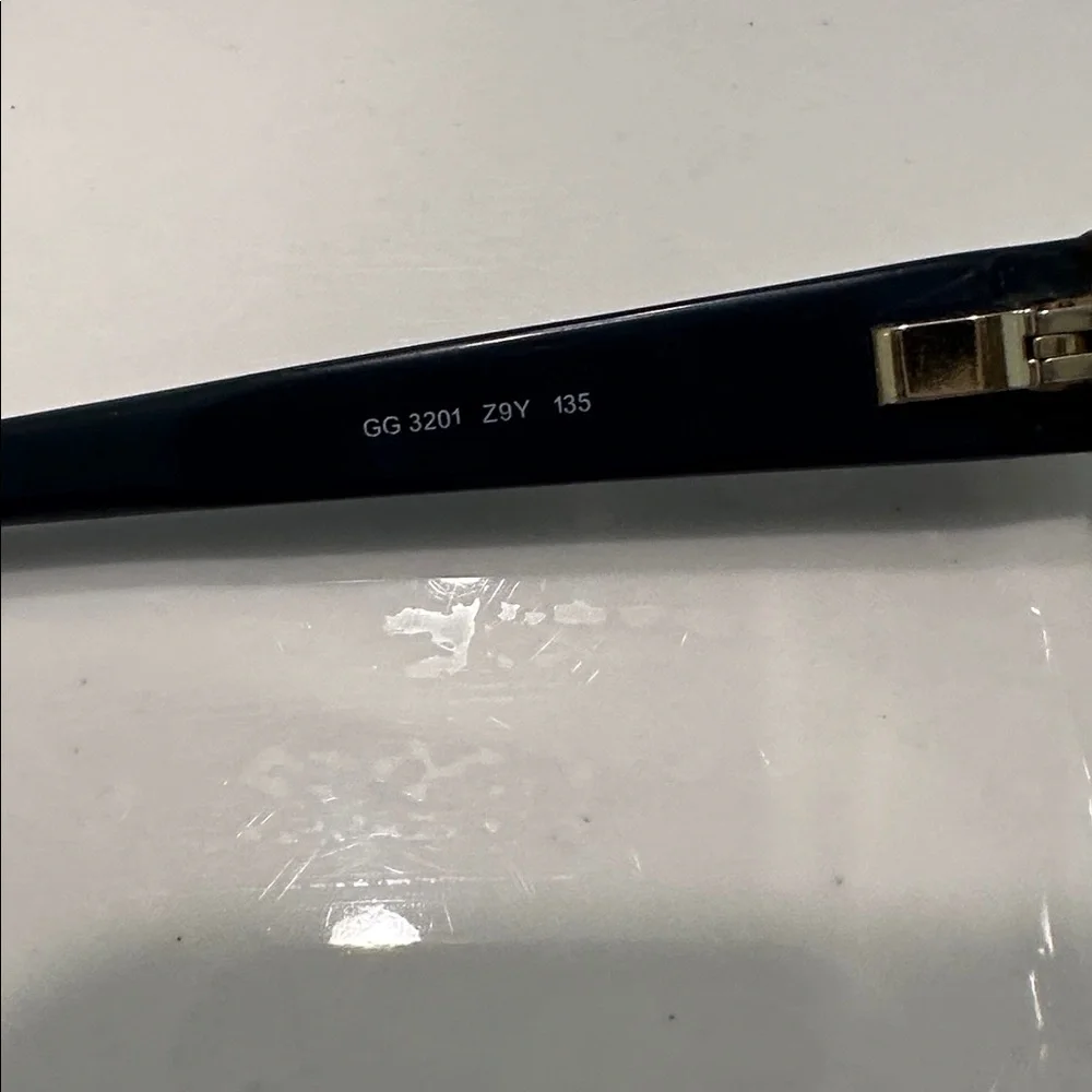 Gucci Blue Temple Tortoiseshell Front presentation Eyeglasses with Gold Logo